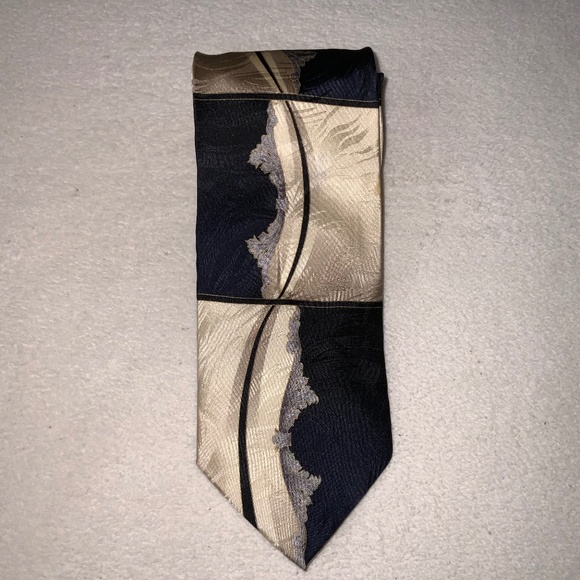 Silk Giorgio Brutini Tie - Picture 1 of 2